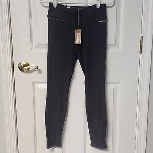 Patagonia Womens Peak Mission Tights - 27 Inch- NWT - Small - Black